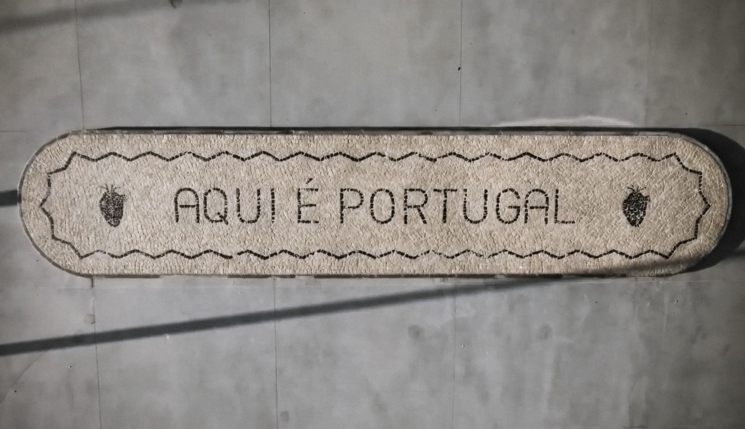 AQUI É PORTUGAL
